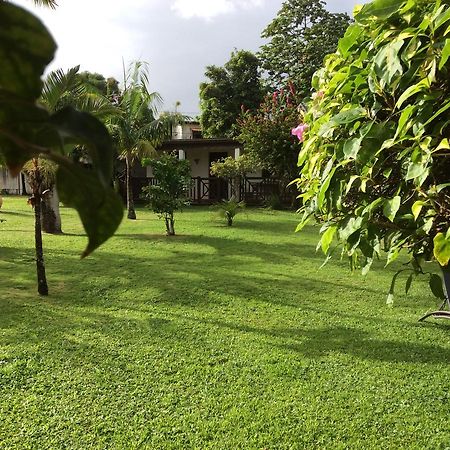 Le Bungalow Des Bougainvilliers Ducos Zewnętrze zdjęcie
