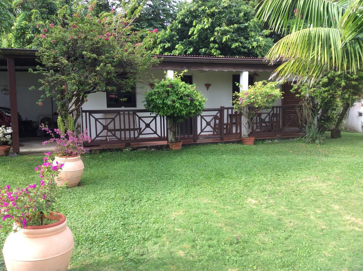 Le Bungalow Des Bougainvilliers Ducos Zewnętrze zdjęcie